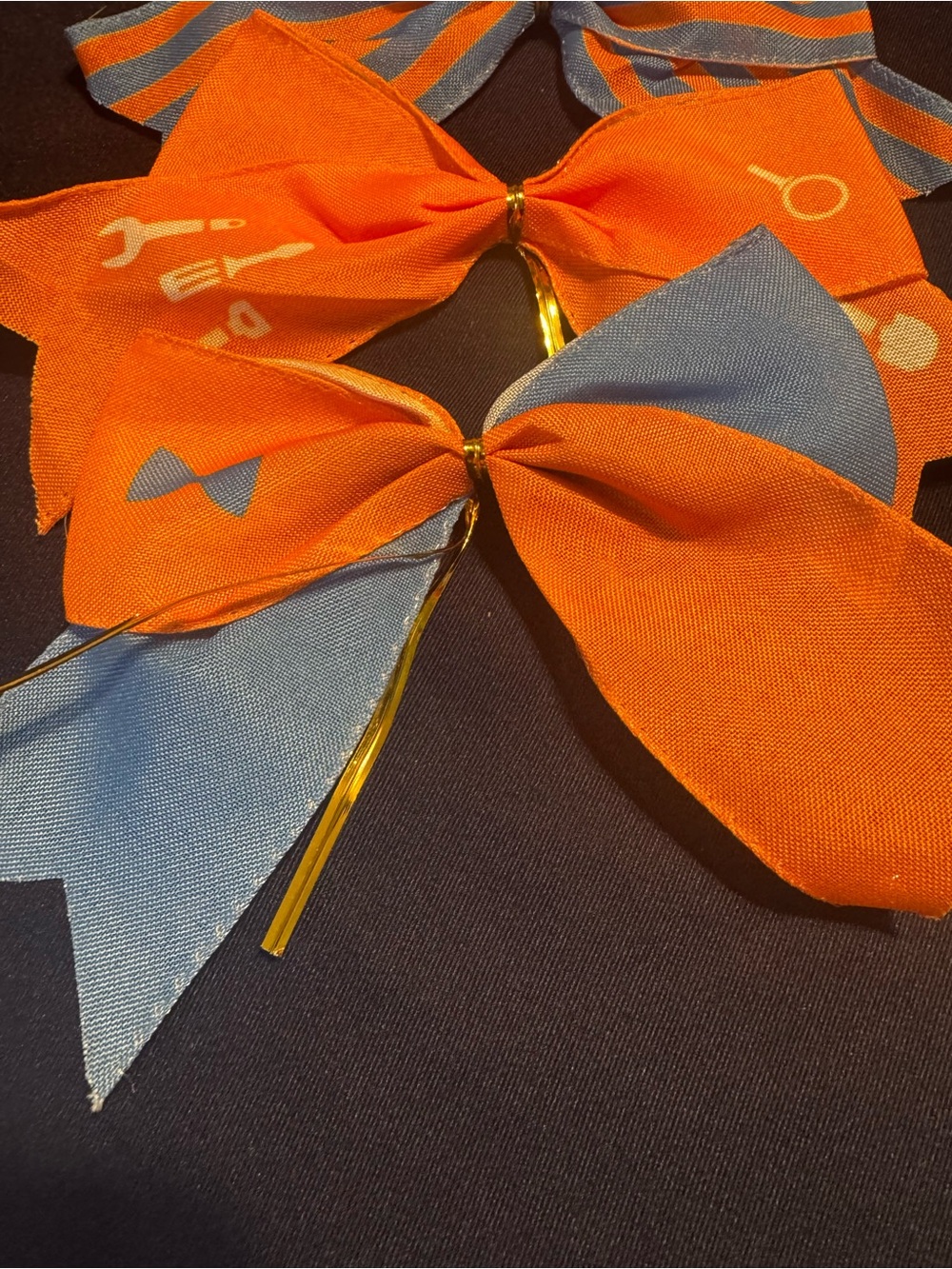 Bows ~ Wreaths Orange & Blue Sporting Events Cheerleaders Knicks NY Fans 24 Lot - Picture 4 of 16